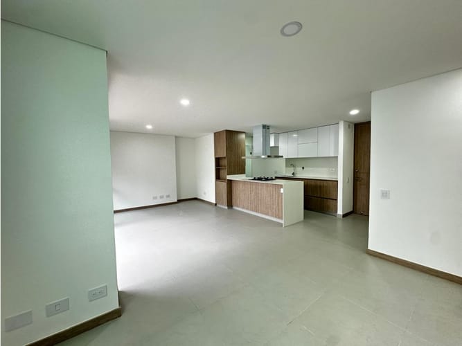 Apartamento de 2 alcobas en venta en Las Lomitas, Sabaneta, 75 m² · foto 11 de 18