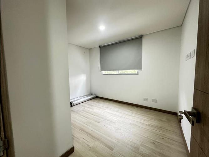 Apartamento de 2 alcobas en venta en Las Lomitas, Sabaneta, 75 m² · foto 16 de 18