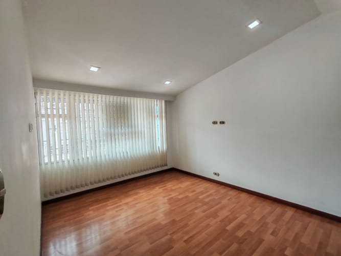 Casa de 5 alcobas en venta en La Soledad, Bogotá, 220 m² · foto 4 de 24