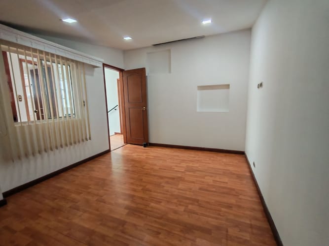 Casa de 5 alcobas en venta en La Soledad, Bogotá, 220 m² · foto 8 de 24