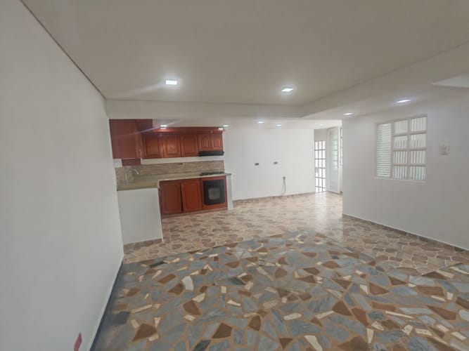 Casa de 5 alcobas en venta en La Soledad, Bogotá, 220 m² · foto 17 de 24