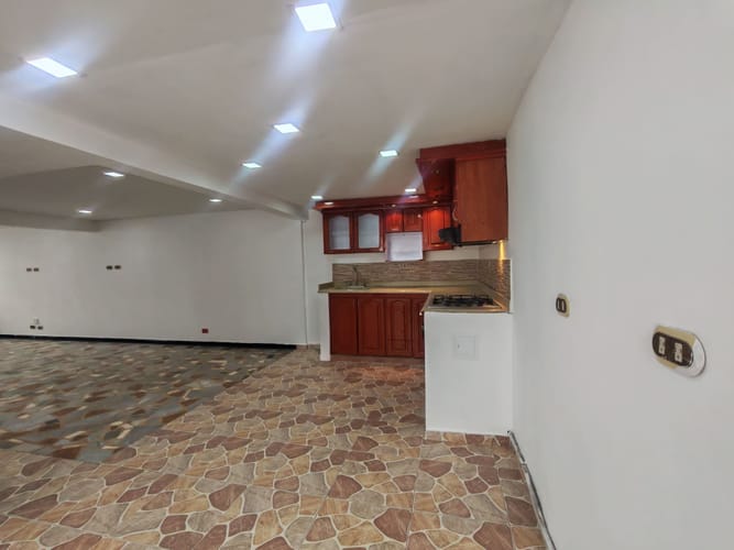Casa de 5 alcobas en venta en La Soledad, Bogotá, 220 m² · foto 21 de 24