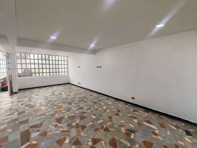 Casa de 5 alcobas en venta en La Soledad, Bogotá, 220 m² · foto 22 de 24