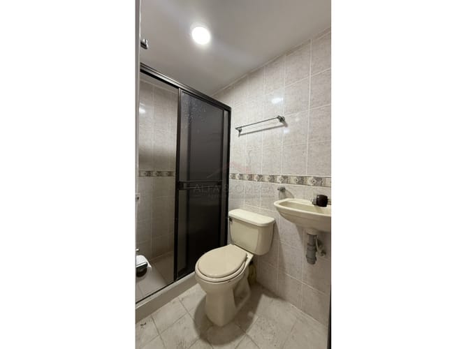 Casa de 5 alcobas en venta en Ub. Villa Cafe, Ibagué, 170 m² · foto 11 de 24