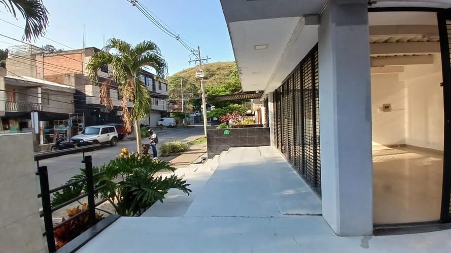 Local en arriendo en El Bosque, Cali, 50 m² · foto 12 de 15