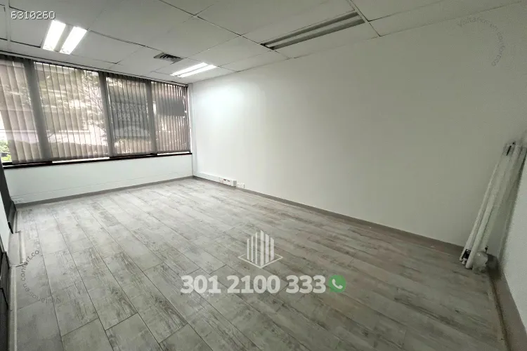 Oficina en arriendo en Milla De Oro, Medellín, 120 m² · foto 9 de 10