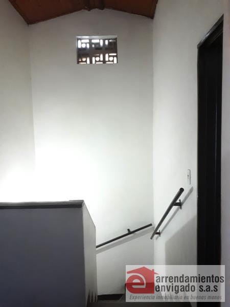 Casa de 4 alcobas en venta en El Trianon, Envigado, 160 m² · foto 4 de 23