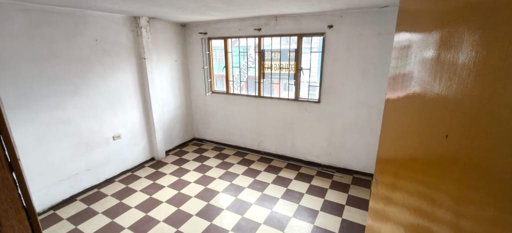 Casa de 2 alcobas en venta en Santa Lucia, Bogotá, 218 m² · foto 10 de 16