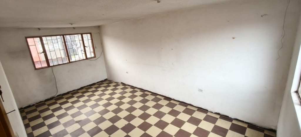 Casa de 2 alcobas en venta en Santa Lucia, Bogotá, 218 m² · foto 11 de 16
