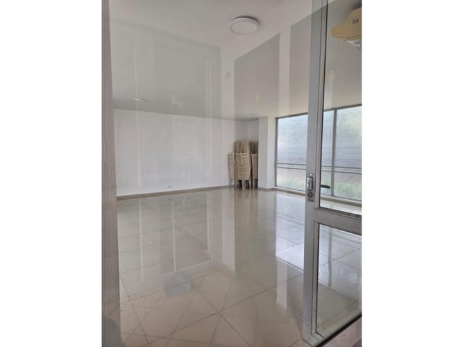 Apartamento de 3 alcobas en venta en Prados Del Limonar, Cali, 87 m² · foto 19 de 21
