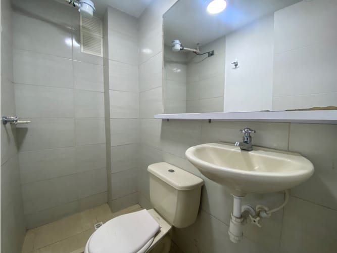 Oficina en arriendo en Belén Rosales, Medellín, 48 m² · foto 6 de 8