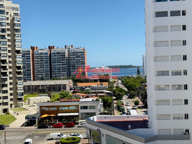 Foto 2 de 30