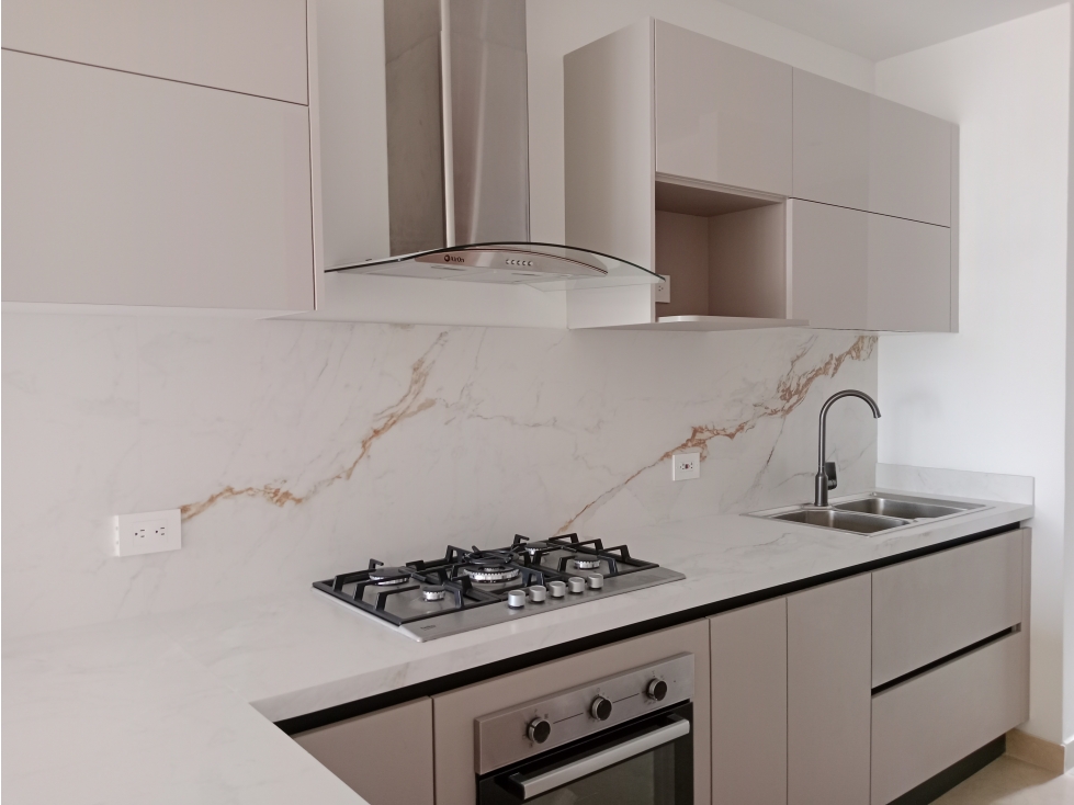 Apartamento en arriendo en El Golf, Barranquilla · foto 2 de 21