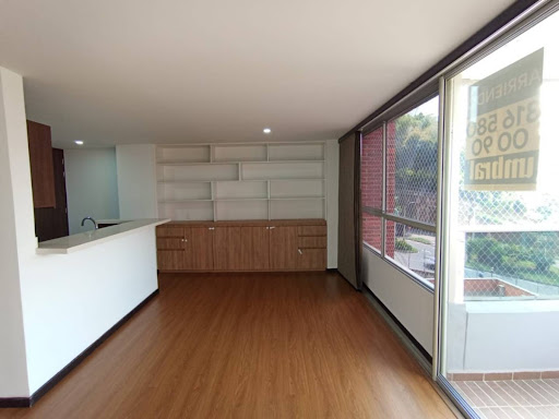 Apartamento en Arriendo en Loma del Esmeraldal, Envigado