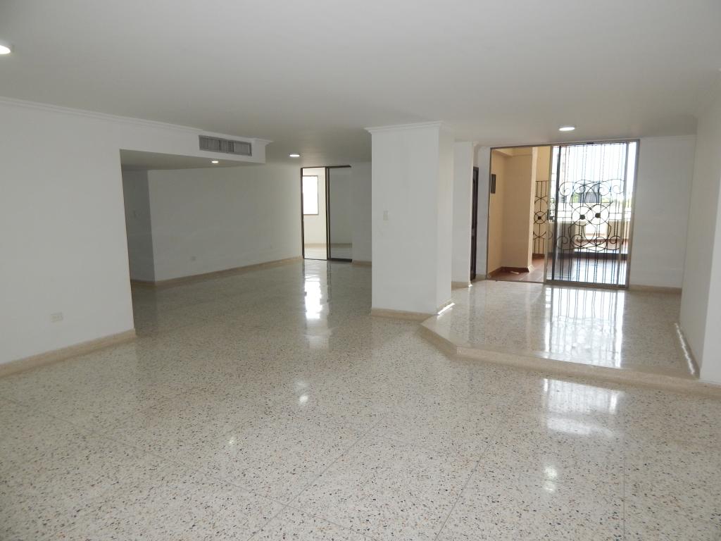 Apartamento en venta en Altos Del Prado, Barranquilla · foto 2 de 24