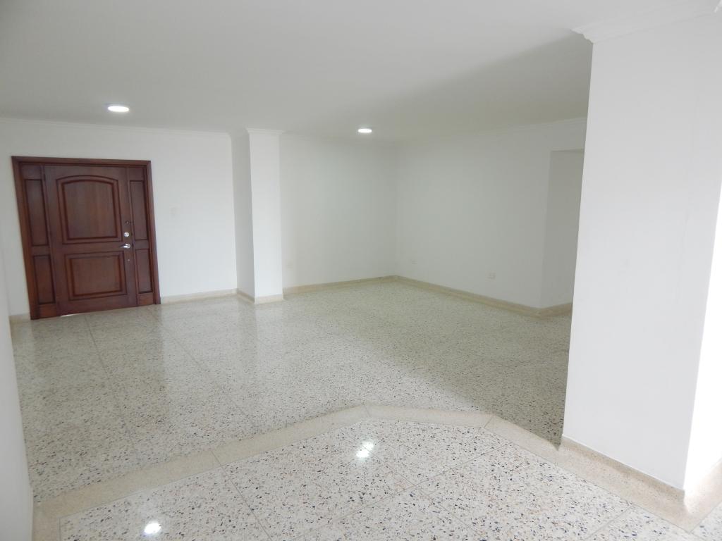 Apartamento en venta en Altos Del Prado, Barranquilla · foto 4 de 24