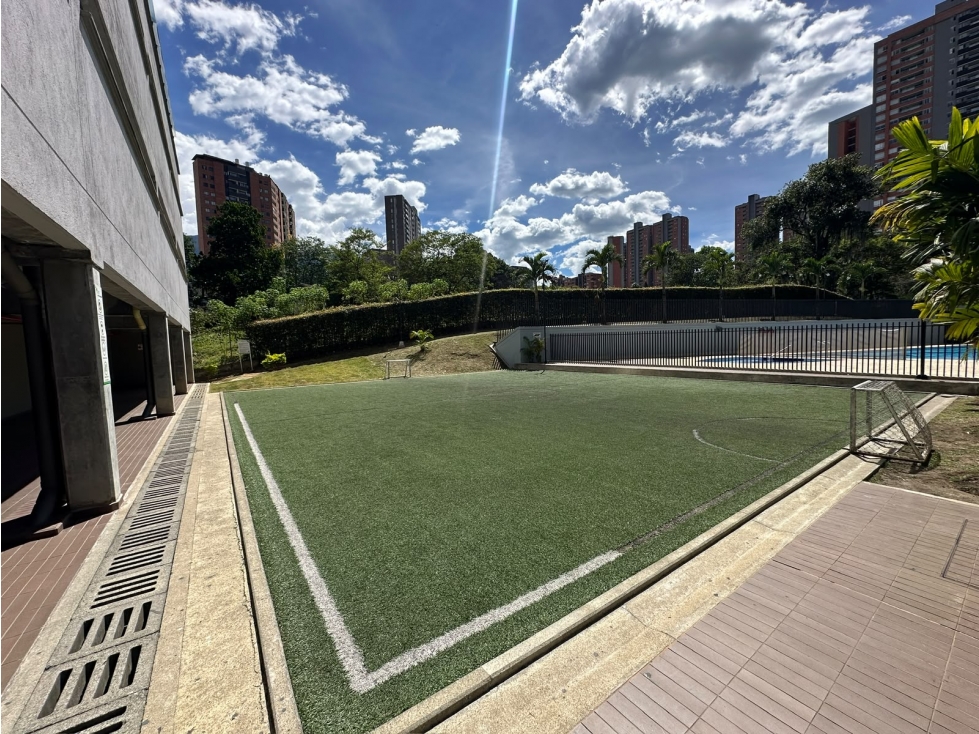 Apartamento en venta en Suramérica, Itagüí · foto 18 de 24