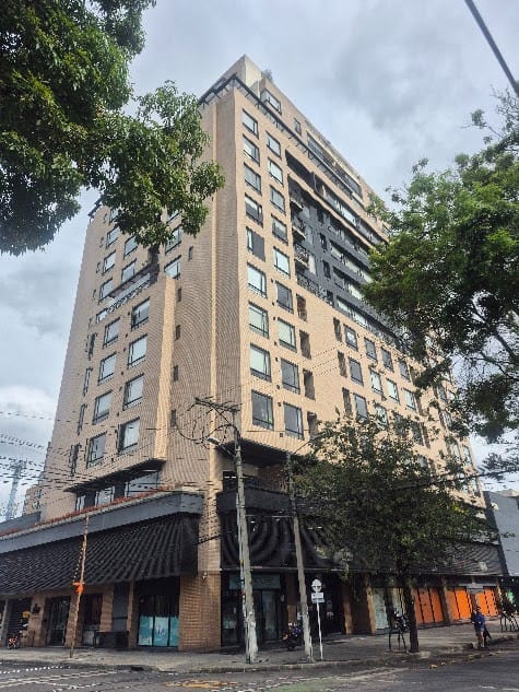 Apartamento de 3 alcobas en venta en Teusaquillo, Bogotá, 86 m² · foto 2 de 24