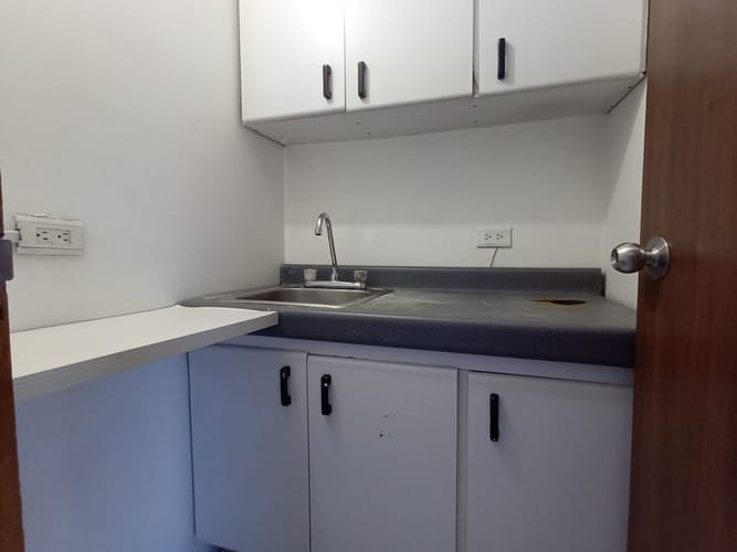 Oficina en arriendo en Laureles, Medellín, 56 m² · foto 12 de 15