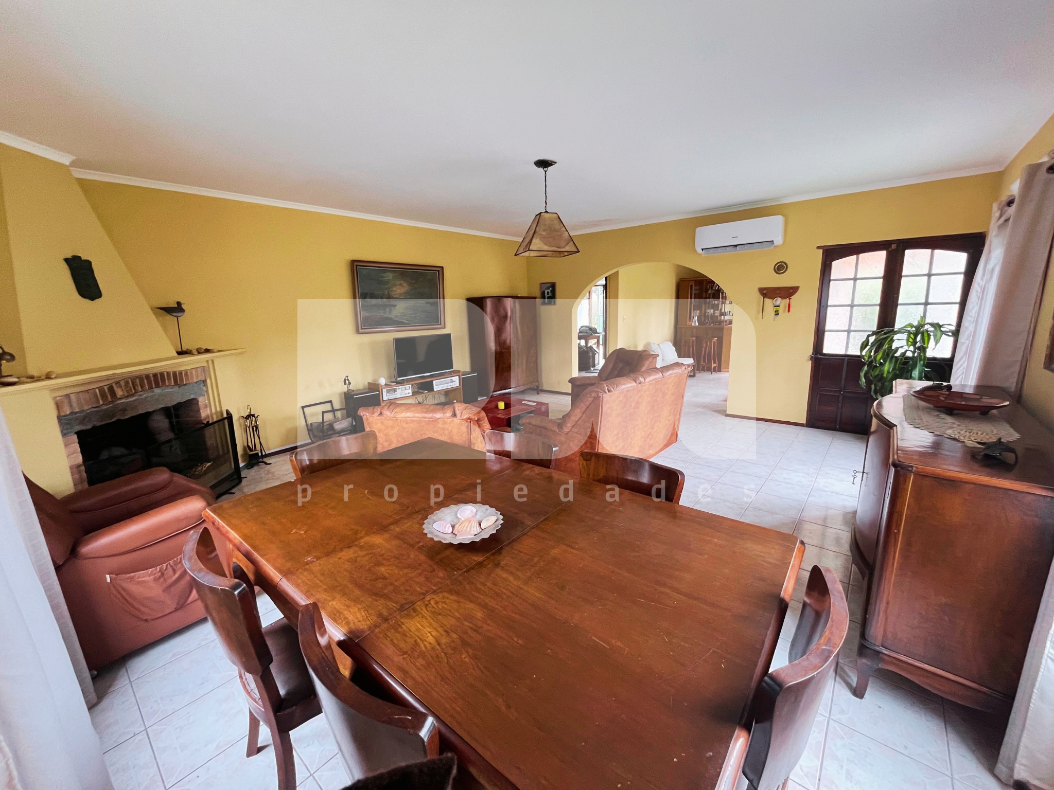 Hermoso Hogar en Pinares: 3 Dormitorios, 2 Baños, Amplio Jardín con Parrillero y Mucho Potencial · Photo 4