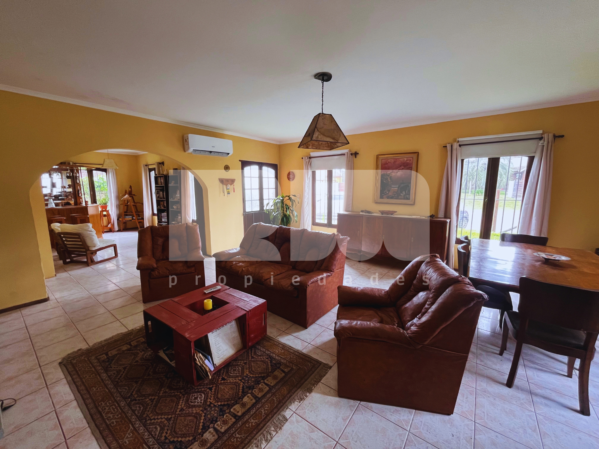 Hermoso Hogar en Pinares: 3 Dormitorios, 2 Baños, Amplio Jardín con Parrillero y Mucho Potencial · Photo 3