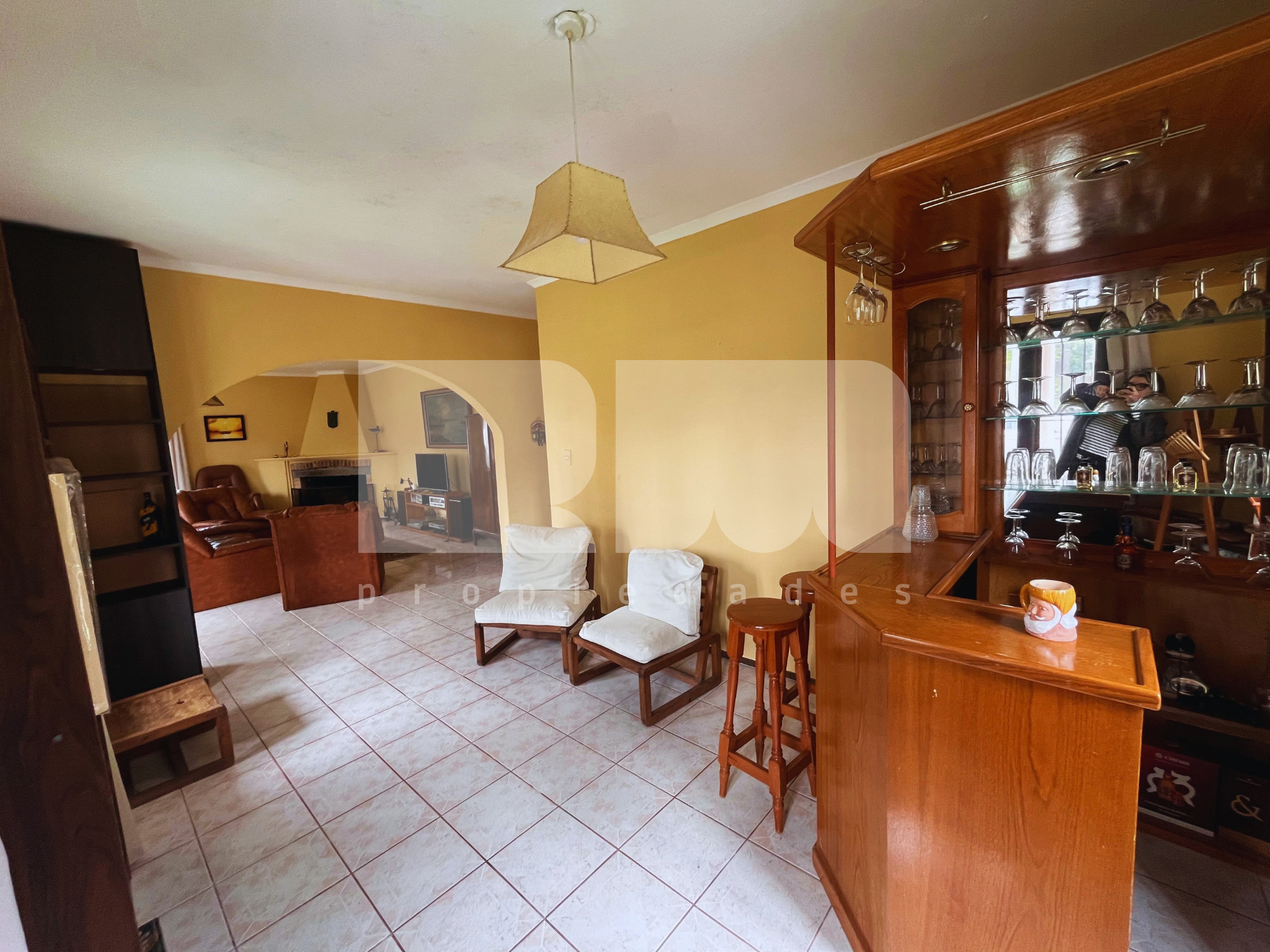 Hermoso Hogar en Pinares: 3 Dormitorios, 2 Baños, Amplio Jardín con Parrillero y Mucho Potencial · Photo 5