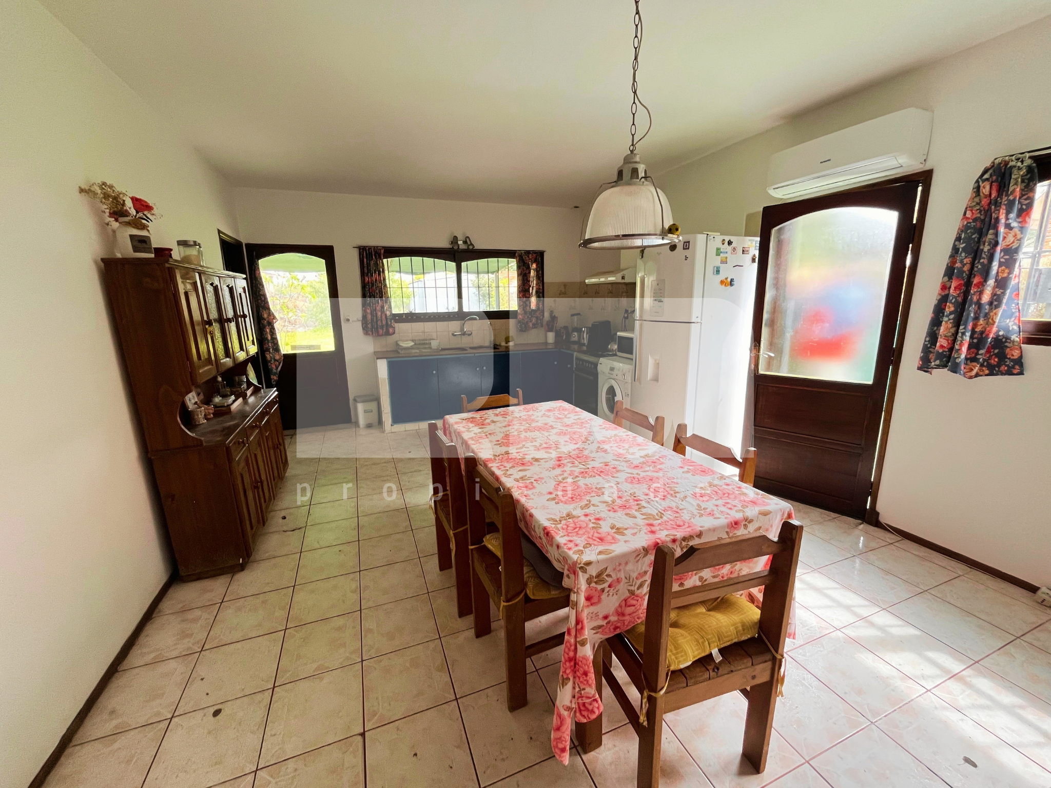 Hermoso Hogar en Pinares: 3 Dormitorios, 2 Baños, Amplio Jardín con Parrillero y Mucho Potencial · Photo 8