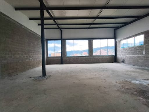 Bodega en arriendo en Cucaracho, Medellín, 500 m² · foto 4 de 6