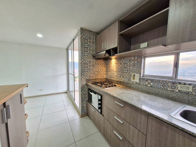 Apartamento de 3 alcobas en venta en Las Antillas, Envigado, 78 m² · foto 7 de 18