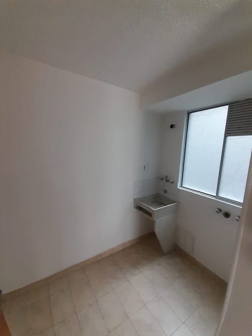 Apartamento de 3 alcobas en arriendo en La Campiña, Bogotá, 54 m² · foto 3 de 11