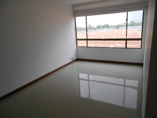 Apartamento en venta en Villas De Aranjuez, Bogotá · foto 3 de 18