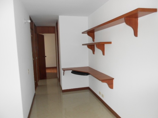 Apartamento en venta en Villas De Aranjuez, Bogotá · foto 12 de 18
