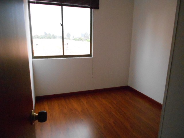 Apartamento en venta en Villas De Aranjuez, Bogotá · foto 7 de 18