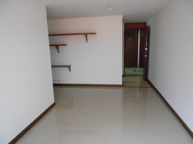 Apartamento en venta en Villas De Aranjuez, Bogotá · foto 10 de 18