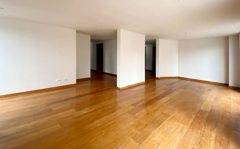 Apartamento de 3 alcobas en venta en Chico Norte, Bogotá, 121 m² · foto 4 de 19