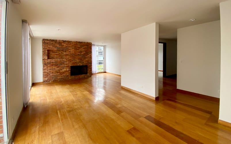 Apartamento de 3 alcobas en venta en Chico Norte, Bogotá, 121 m² · foto 5 de 19