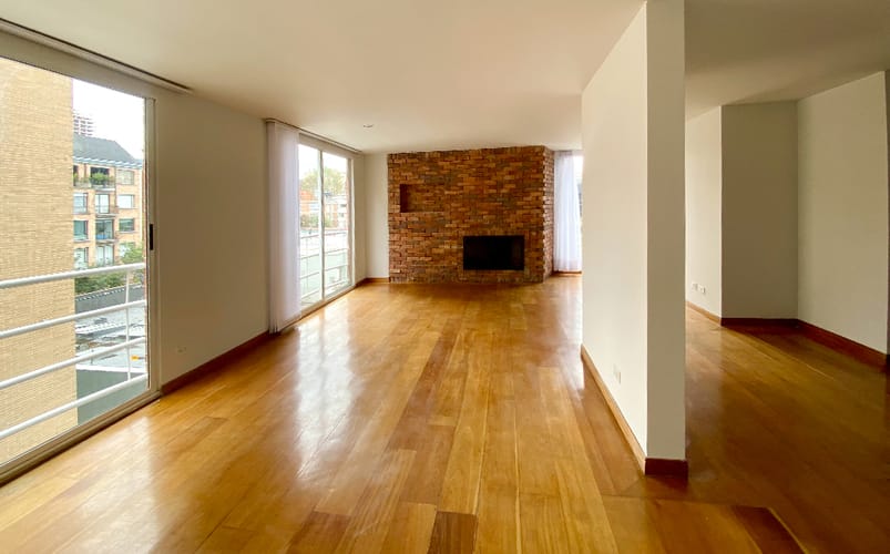 Apartamento de 3 alcobas en venta en Chico Norte, Bogotá, 121 m² · foto 6 de 19