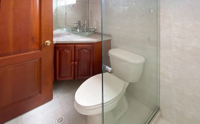 Apartamento de 3 alcobas en venta en Chico Norte, Bogotá, 121 m² · foto 15 de 19