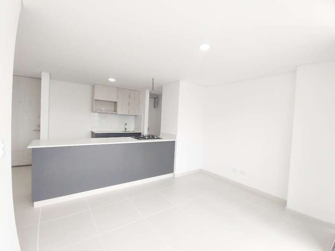Apartamento de 3 alcobas en venta en San Agustin Suramerica, Itagüí, 71 m² · foto 7 de 15