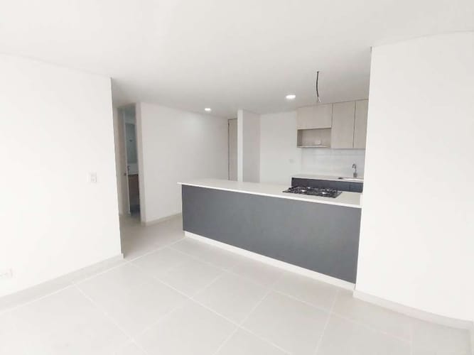 Apartamento de 3 alcobas en venta en San Agustin Suramerica, Itagüí, 71 m² · foto 5 de 15