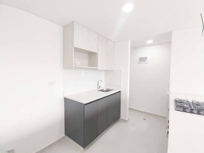 Apartamento de 3 alcobas en venta en San Agustin Suramerica, Itagüí, 71 m² · foto 8 de 15