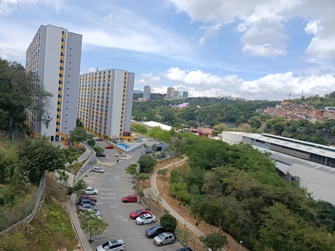 Apartamento de 2 alcobas en venta en Quebrada La Iglesia Ii, Bucaramanga, 53 m² · foto 10 de 14