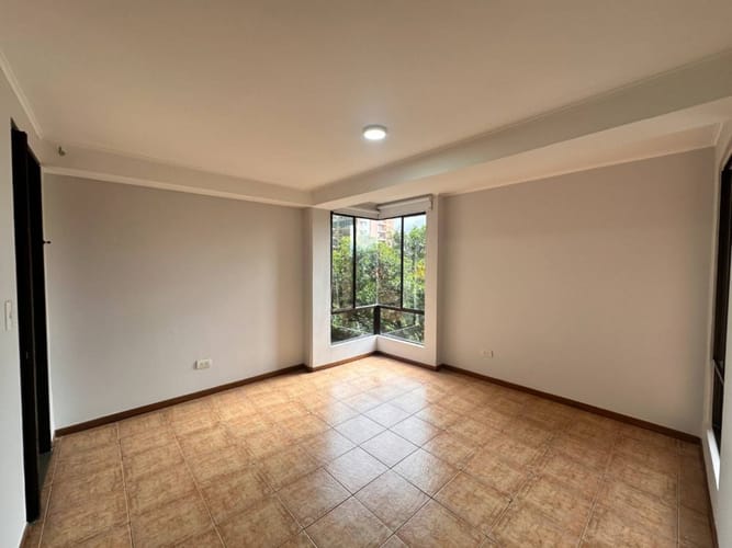 Apartamento de 2 alcobas en arriendo en Las Lomas, Medellín, 78 m² · foto 2 de 15