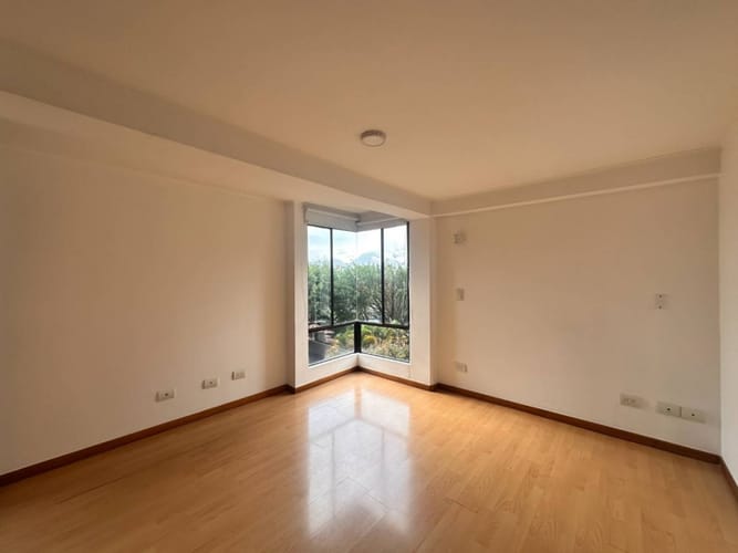 Apartamento de 2 alcobas en arriendo en Las Lomas, Medellín, 78 m² · foto 5 de 15