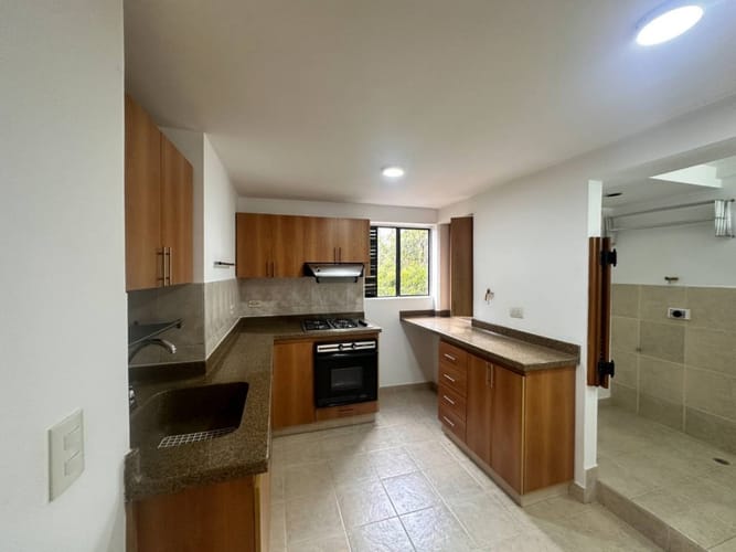Apartamento de 2 alcobas en arriendo en Las Lomas, Medellín, 78 m² · foto 14 de 15