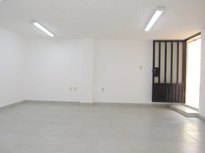 Local en arriendo en Sotomayor, Bucaramanga, 25 m² · foto 4 de 5