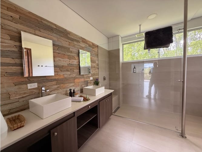 Casa de 4 alcobas en venta en Llano Grande, Rionegro, 380 m² · foto 7 de 14