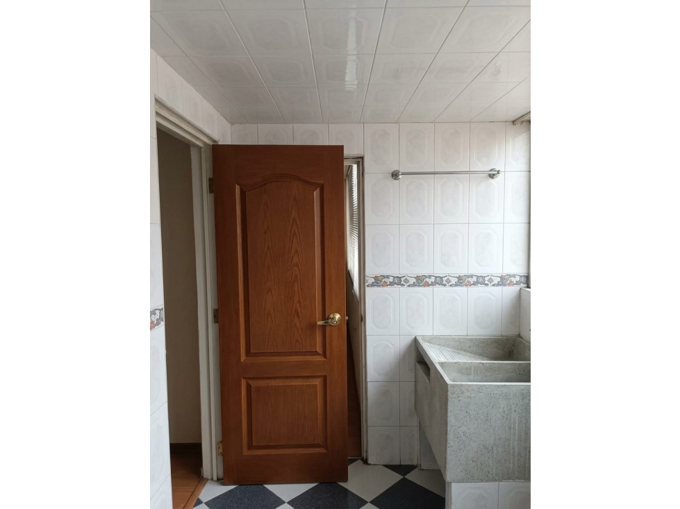 Apartamento en venta en Américas Central, Bogotá · foto 3 de 18