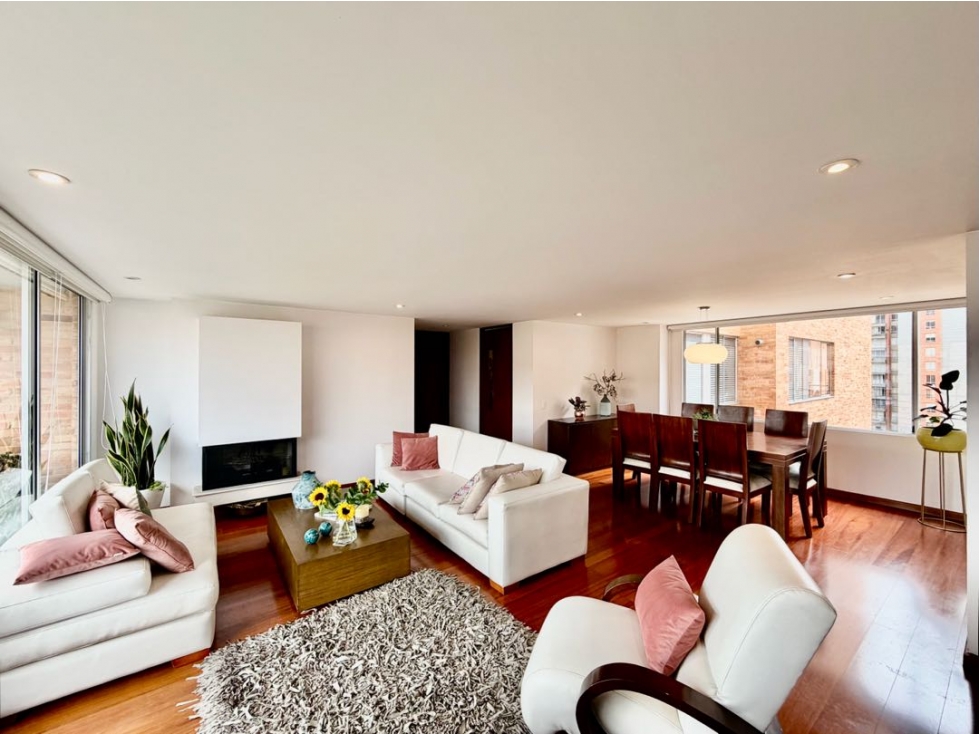 Apartamento en venta en Niza, Bogotá · foto 4 de 19