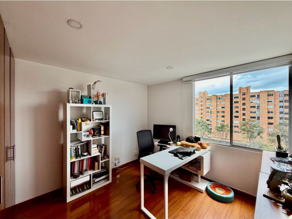 Apartamento en venta en Niza, Bogotá · foto 8 de 19